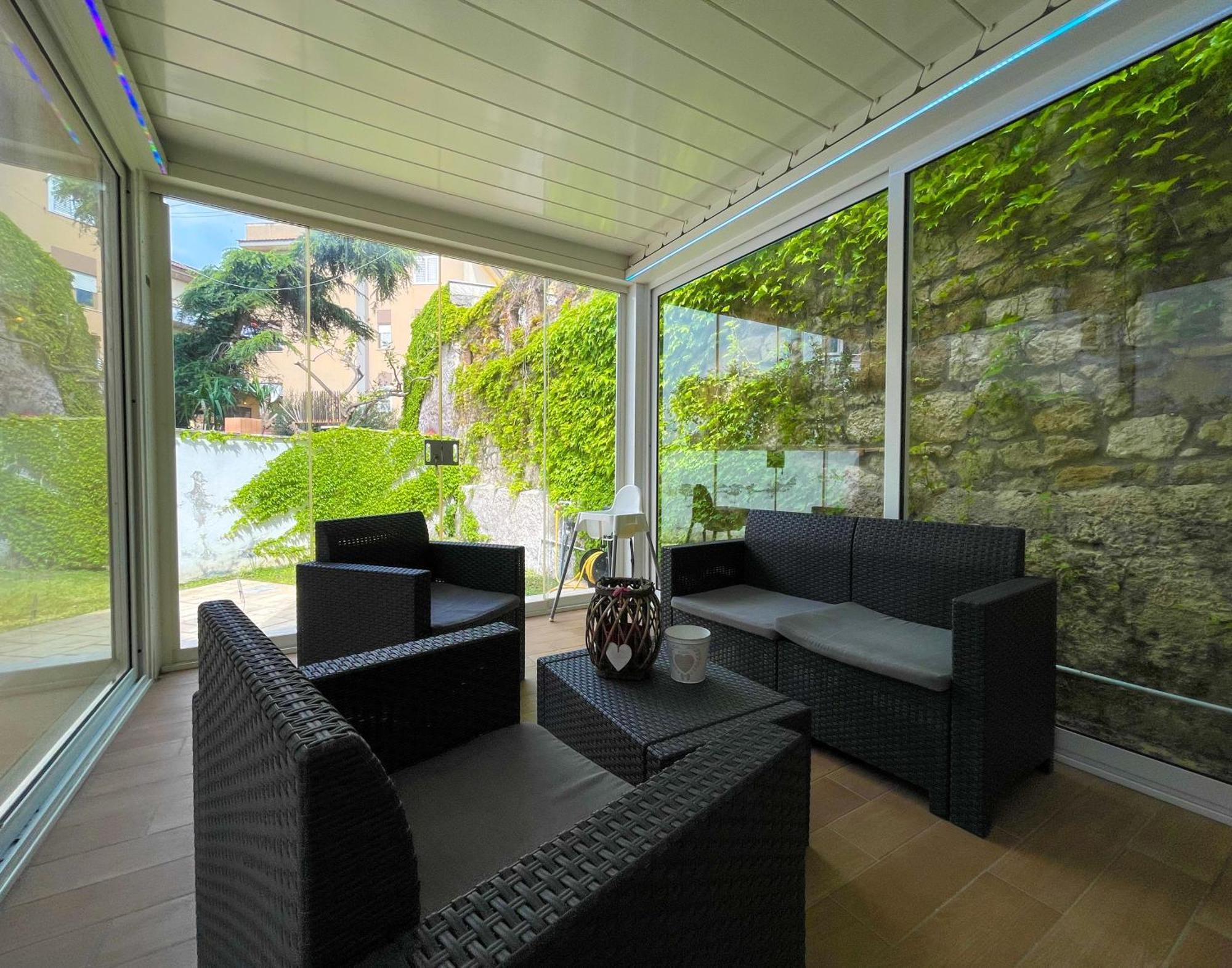 The Shabby House - Charming Seaside Retreat In Central Anzio, Steps From Beach And Train Station Dış mekan fotoğraf