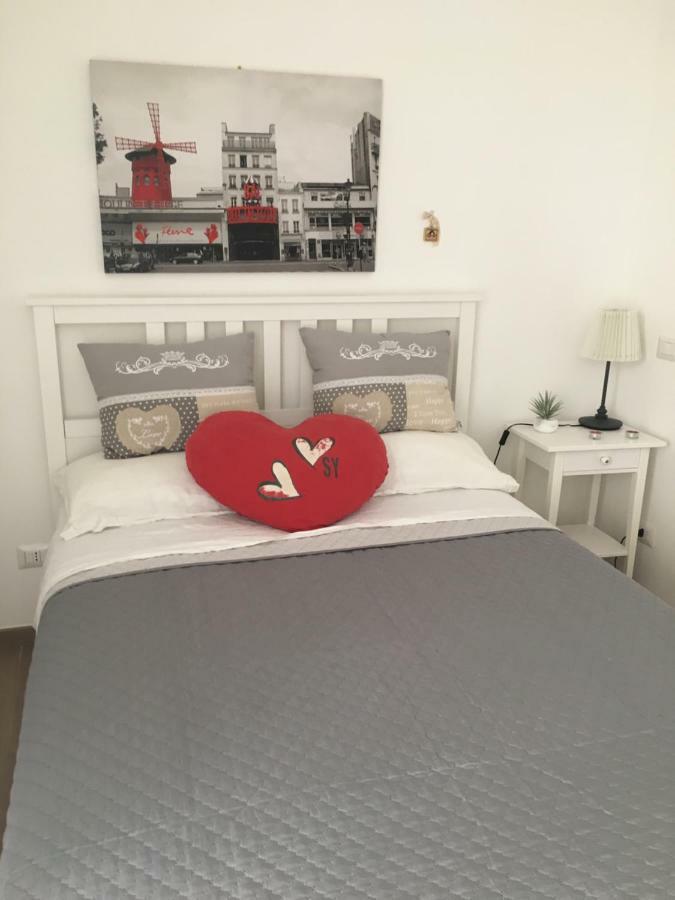 The Shabby House - Charming Seaside Retreat In Central Anzio, Steps From Beach And Train Station Dış mekan fotoğraf